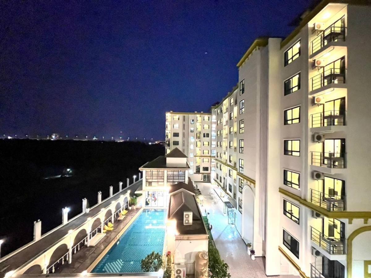 Dahla Avenue Suvarnabhumi Hotel บ้านคลองสำโรง ภายนอก รูปภาพ